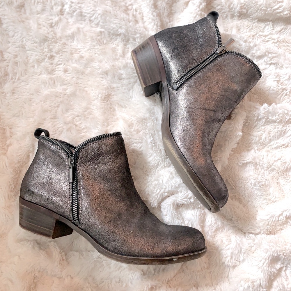 •Lucky Brand Basel Boot in Metallic Pewter sz 10•